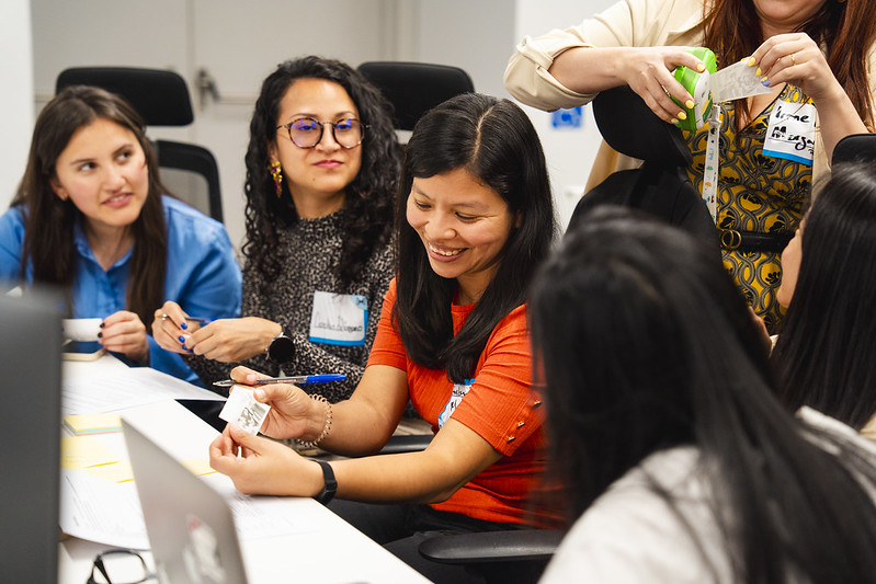 Grupo de mujeres asistentes al evento